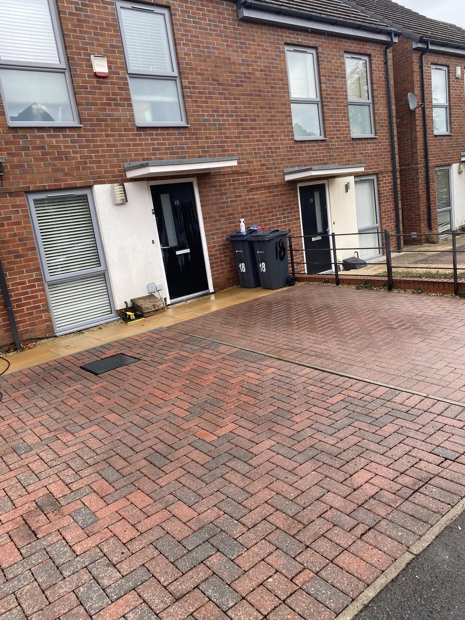 Driveway after cleaning by CG Jetwashing